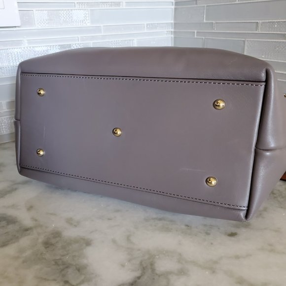 NWOT Dooney and Bourke City Barlow Crossbody Taupe Perfect Condition - Picture 10 of 16